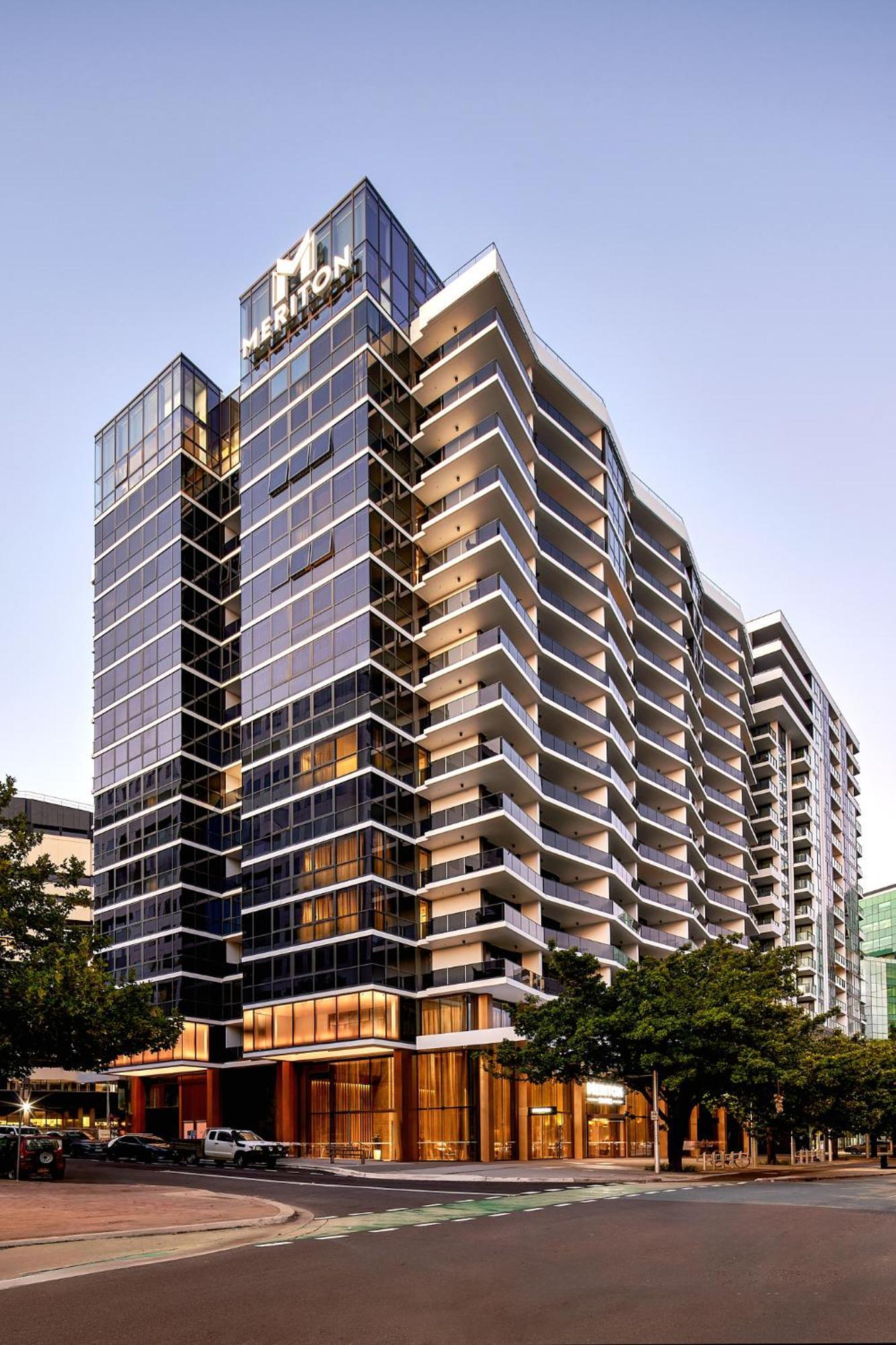 Meriton Suites Canberra Bagian luar foto The completed building